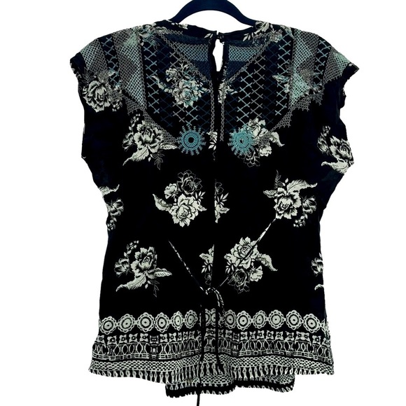 Johnny Was Embroidered Perlette Tie-Back Silk Blouse Short Sleeve Size S NWT - Picture 5 of 9